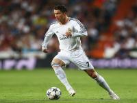 开云体育下载-绝杀与接管，跨越赛场的英雄时刻