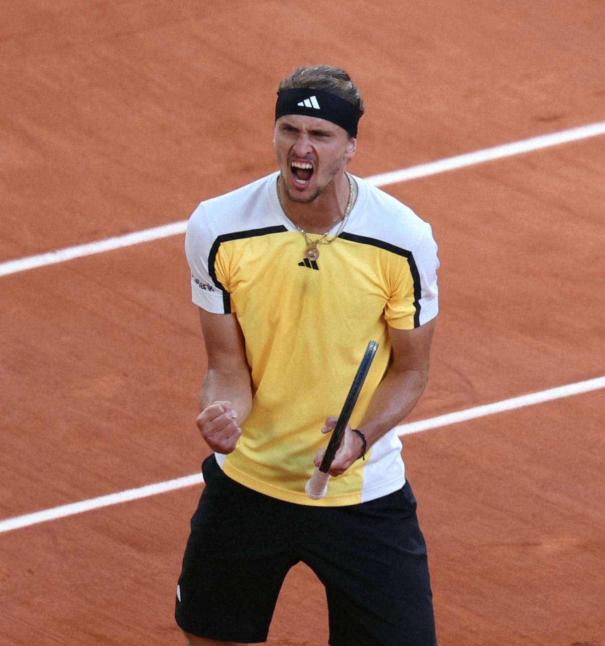 关于西班牙网球队完胜日本网球队,兹维列夫高光表现的信息 关于西班牙网球队完胜日本网球队,兹维列夫高光表现的信息