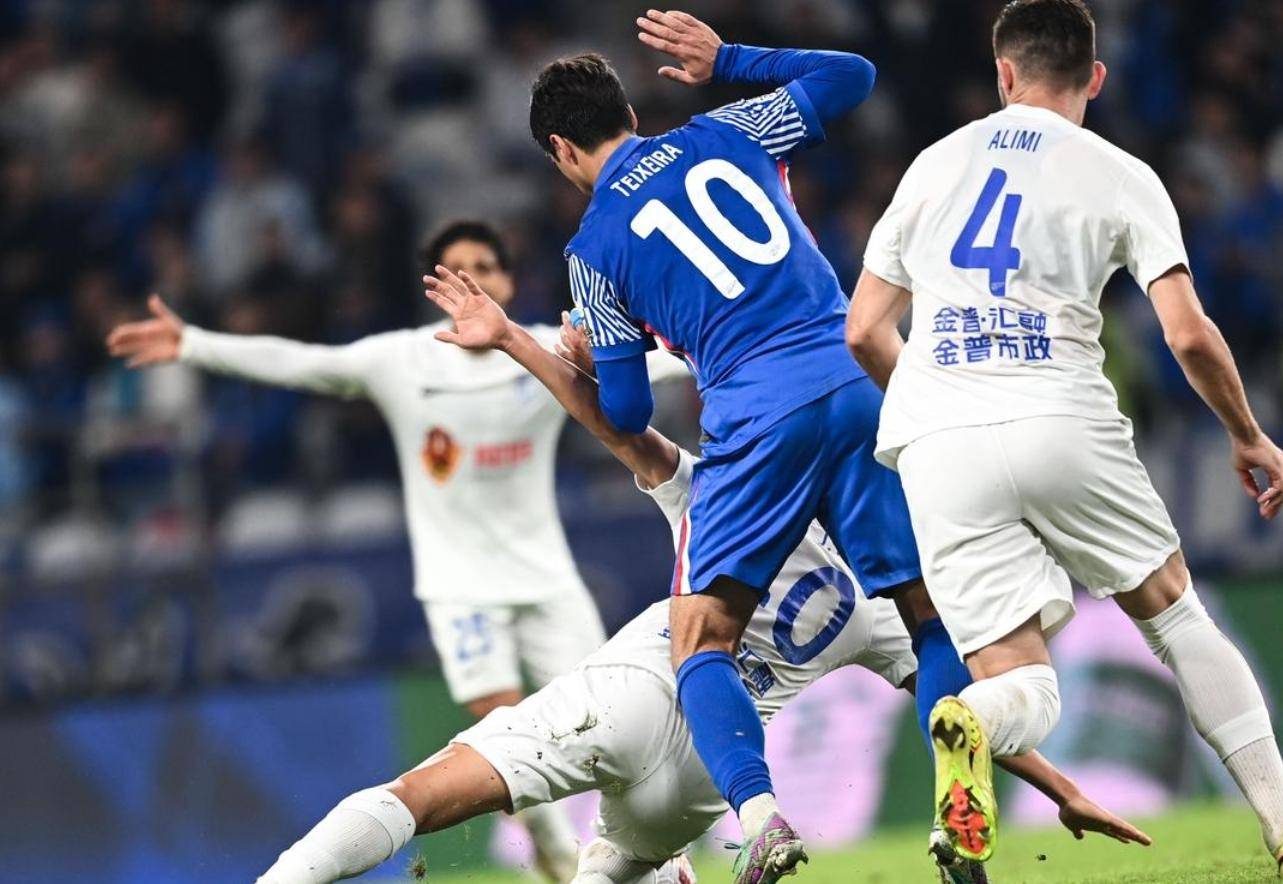 沃尔夫斯堡遭遇意外失利,球队面临调整的简单介绍 沃尔夫斯堡遭遇意外失利,球队面临调整的简单介绍