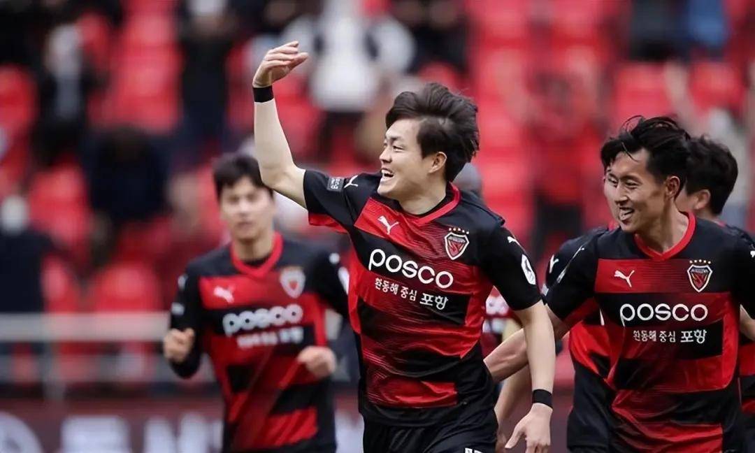 韩国足球队在国际比赛中取得胜利 韩国足球队在国际比赛中取得胜利