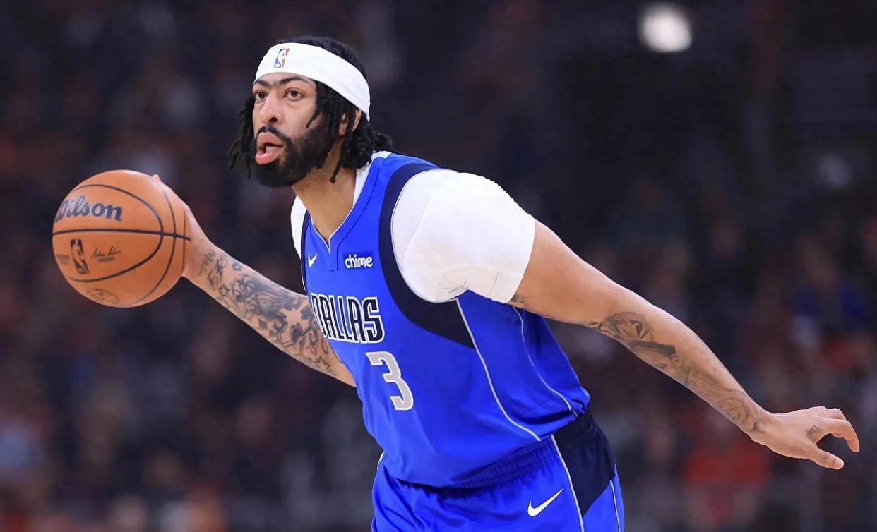 关于独行侠碾压意大利男篮，布克惊艳世界的信息