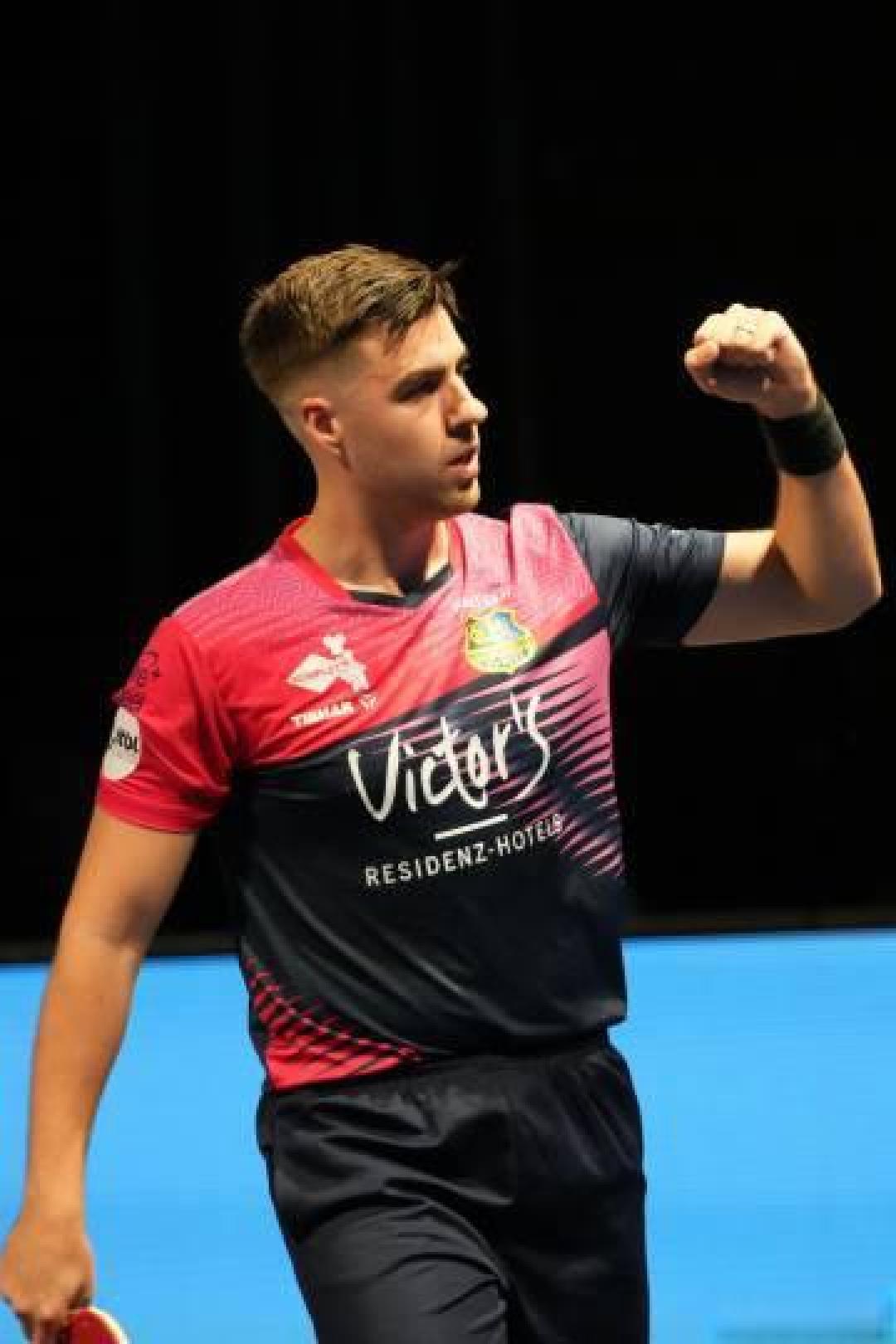 英国乒乓球队逆转德国乒乓球队，波尔送出助攻