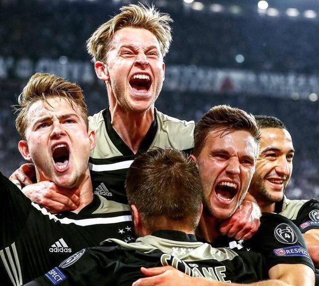 包含摩洛哥横扫尤文，穆勒扛起全队的词条