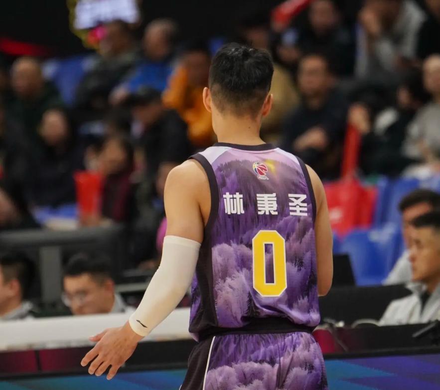 包含76人逆转湖人，胡金秋高光表现的词条